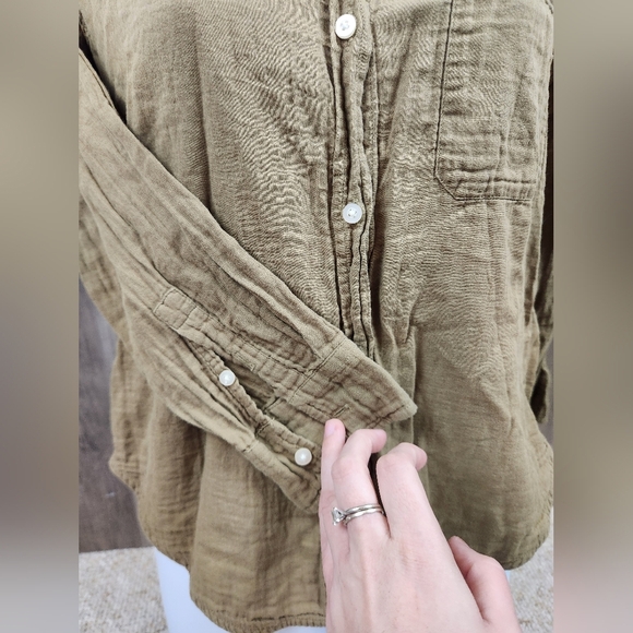 Everlane Olive Green Button Up Long Sleeves Shirt Size 2 - Picture 3 of 8
